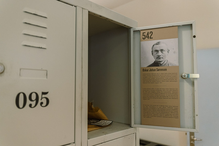 Katharina Ya, FÆNGSLET, 2025