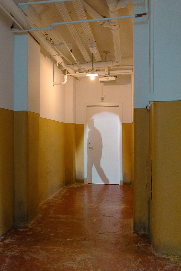 Katharina Ya, FÆNGSLET, 2025