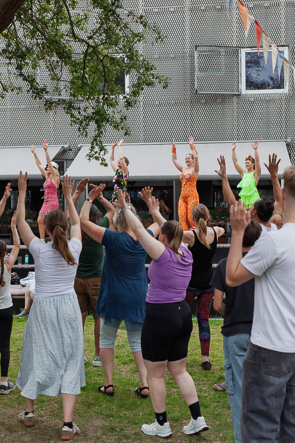 Katharina Ya, Festa Junina
