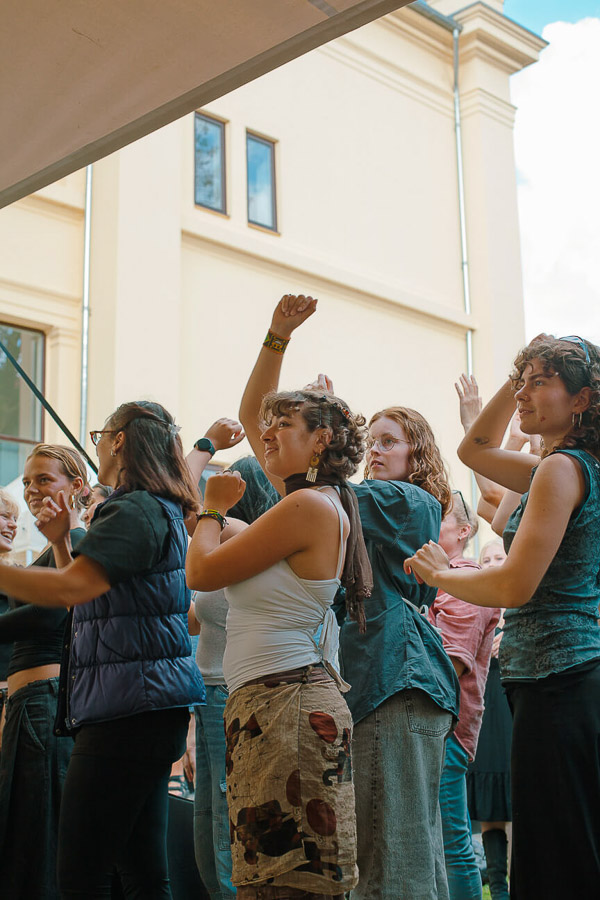 Katharina Ya, den turkise have 2025