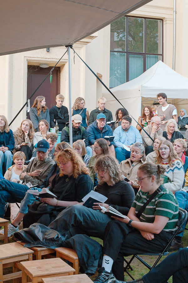 Katharina Ya, den turkise have 2025