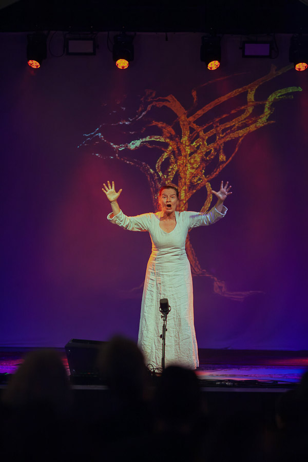 Katharina Ya, turkis